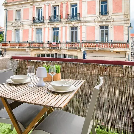 아파트 La Pomponnette Du Bassin *